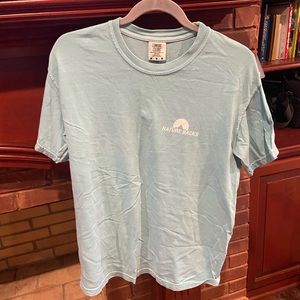 Nature back tshirt size medium